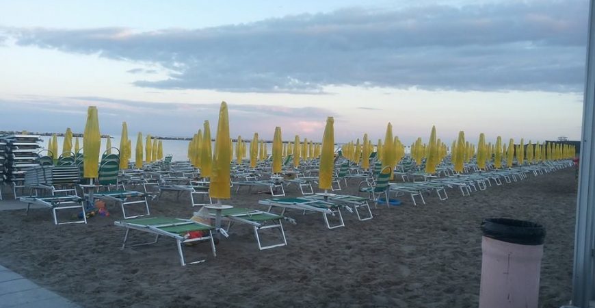 10606261 760602027322335 6170502060705935883 n - Lidi Balneari SUP Attrezzatura Sport Mare - Stabilimenti Mare Lago Mondo Balneare