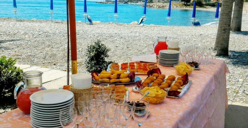 Aperitivo sul mare - Lidi Balneari SUP Attrezzatura Sport Mare - Stabilimenti Mare Lago Mondo Balneare