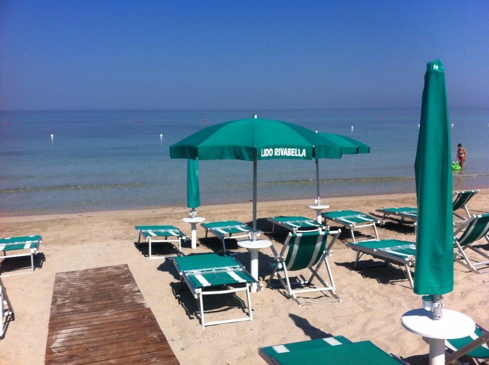 Salento str525 spiaggia rivabella2 - Lidi Balneari SUP Attrezzatura Sport Mare - Stabilimenti Mare Lago Mondo Balneare