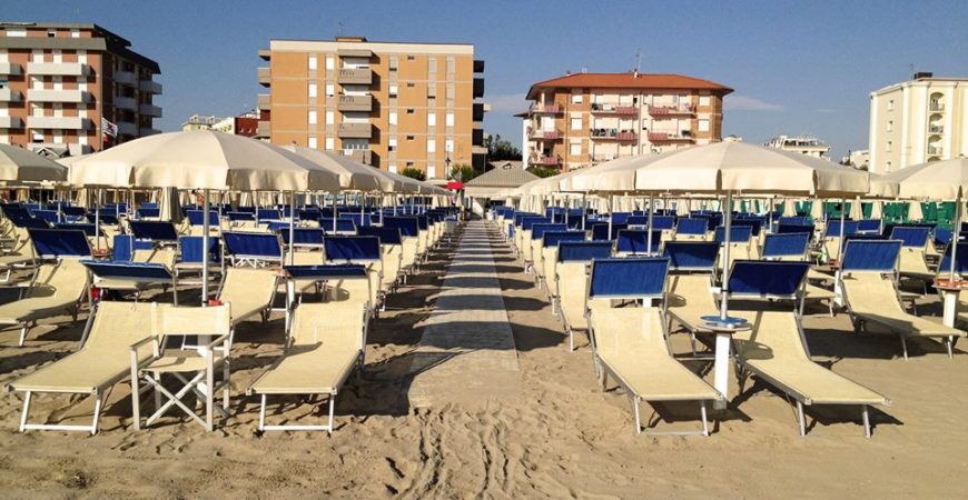 11709648 381967848677780 7000347934156612506 n - Lidi Balneari SUP Attrezzatura Sport Mare - Stabilimenti Mare Lago Mondo Balneare