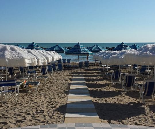 20767938 413278345740488 4452616185627193638 n - Lidi Balneari SUP Attrezzatura Sport Mare - Stabilimenti Mare Lago Mondo Balneare