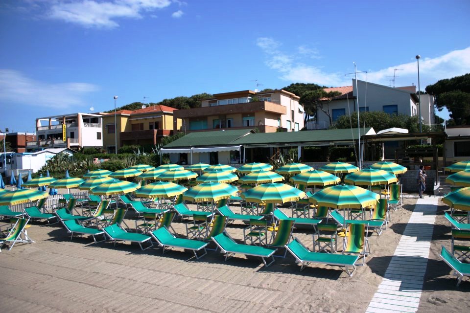 562074 410938488939984 1066469931 n - Lidi Balneari SUP Attrezzatura Sport Mare - Stabilimenti Mare Lago Mondo Balneare