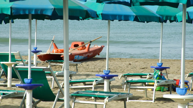 spiaggia 05 - Lidi Balneari SUP Attrezzatura Sport Mare - Stabilimenti Mare Lago Mondo Balneare