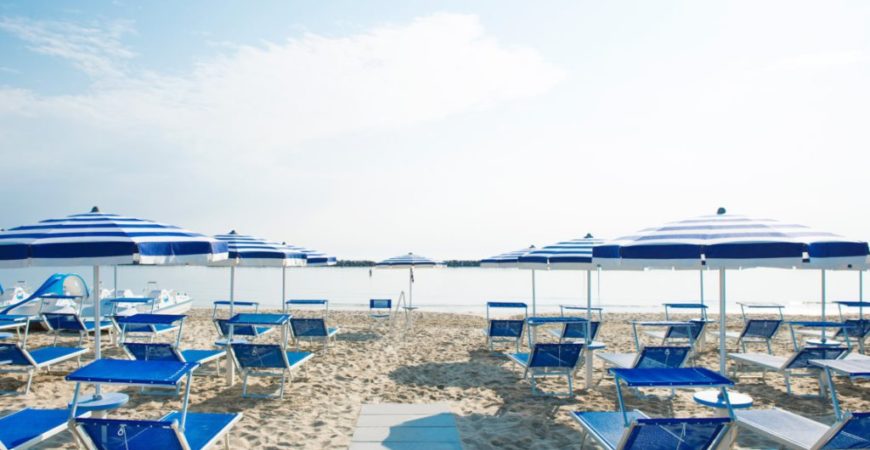 A Mare Beach Bagno Capo Nero 1 - Lidi Balneari SUP Attrezzatura Sport Mare - Stabilimenti Mare Lago Mondo Balneare