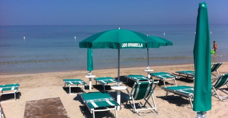Salento str525 spiaggia rivabella2 - Lidi Balneari SUP Attrezzatura Sport Mare - Stabilimenti Mare Lago Mondo Balneare